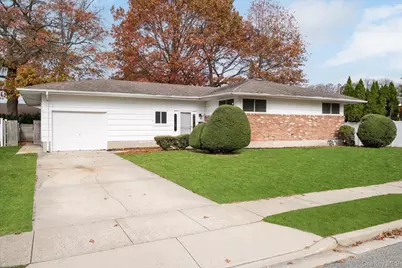 17 Evans Avenue, Farmingdale, NY 11735 - Photo 1