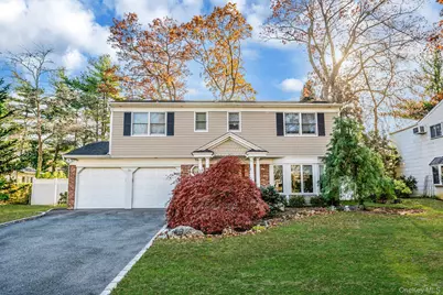 28 Cedarwood Lane, Commack, NY 11725 - Photo 1