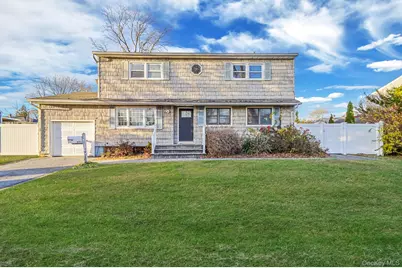 273 Delaware Avenue, Bay Shore, NY 11706 - Photo 1