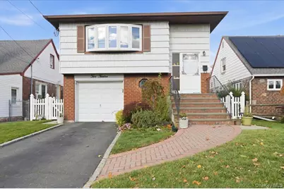 212 Lakeview Avenue, Malverne, NY 11565 - Photo 1