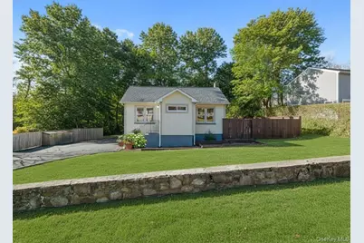 31 Cardoza Avenue, Mohegan Lake, NY 10547 - Photo 1