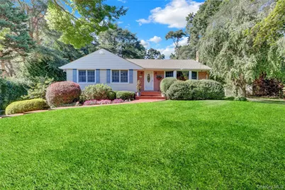 5 Robin Lane, Huntington, NY 11743 - Photo 1