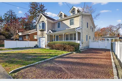 2 Mountain Avenue, Bayville, NY 11709 - Photo 1