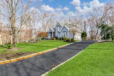6 Wedge Way, Suffern, NY 10901 - Photo 1