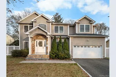 22 Preston Lane, Syosset, NY 11791 - Photo 1
