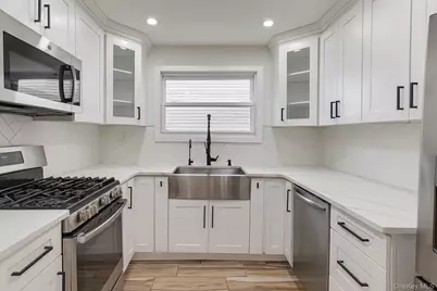 195 Meagher Avenue #1, Bronx, NY 10465 - Photo 1