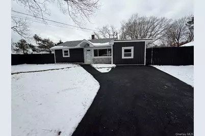 1052 Bay Shore Avenue, Bay Shore, NY 11706 - Photo 1