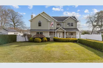 85 S Dunton Avenue, Patchogue, NY 11772 - Photo 1