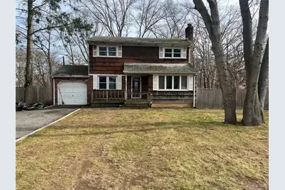 981 Connetquot Avenue, Central Islip, NY 11722 - Photo 1