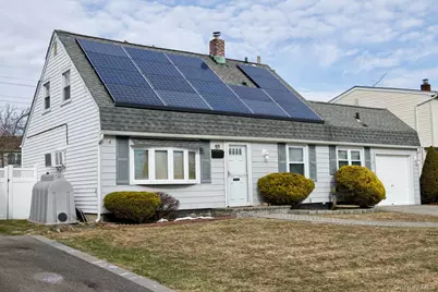 59 Corncrib Lane, Levittown, NY 11756 - Photo 1