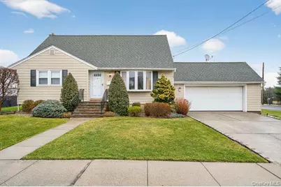400 Foch Boulevard, Mineola, NY 11501 - Photo 1