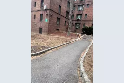 1450 Parkchester Road #3H, Bronx, NY 10462 - Photo 1