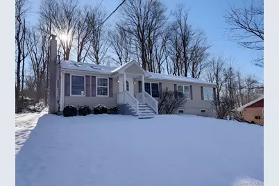 3 Glade Road, Poughkeepsie, NY 12601 - Photo 1
