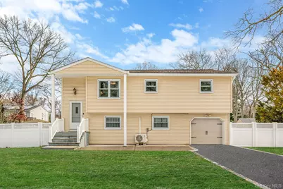 1663 Claas Avenue, Holbrook, NY 11741 - Photo 1