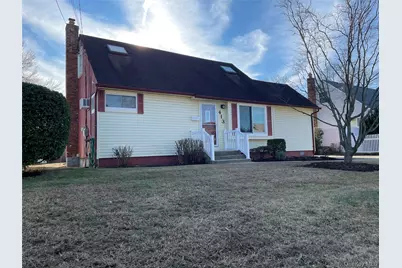 413 37th Street, Lindenhurst, NY 11757 - Photo 1