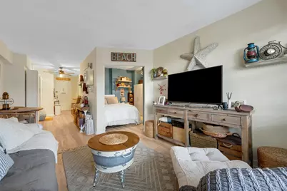 620 Pelham Road #4H, New Rochelle, NY 10805 - Photo 1