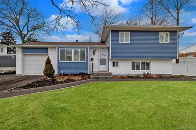 312 W 20th Street, Deer Park, NY 11729 - Photo 1
