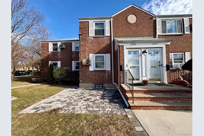 264-48 Langston Avenue #2nd Floor, Glen Oaks, NY 11004 - Photo 1