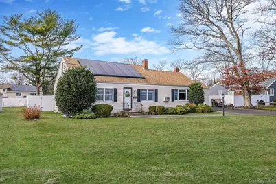 114 Monroe Avenue, Patchogue, NY 11772 - Photo 1
