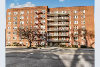709 Warburton Ave #3B, Yonkers, NY 10701 - Photo 1