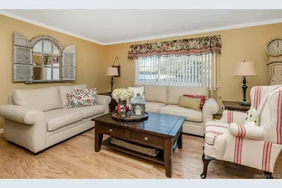 84 Strathmore Village Drive, South Setauket, NY 11720 - Photo 9