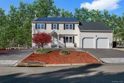 1 Lange Court, Melville, NY 11747 - Photo 1