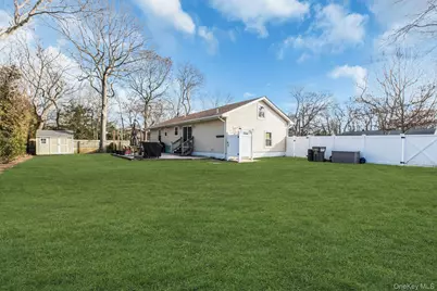 79 School Street, Hampton Bays, NY 11946 - Photo 25