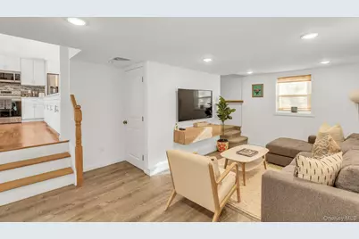 79 School Street, Hampton Bays, NY 11946 - Photo 17