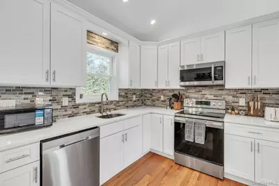 79 School Street, Hampton Bays, NY 11946 - Photo 9