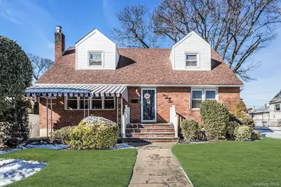 562 Arcadian Avenue, Valley Stream, NY 11580 - Photo 1
