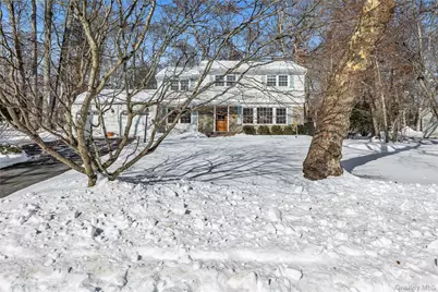7 Flamingo Drive, Smithtown, NY 11787 - Photo 1