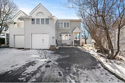 1 Windsor Court, Amityville, NY 11701 - Photo 1