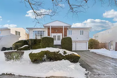 1864 Cynthia Lane, Merrick, NY 11566 - Photo 1