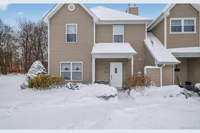 31 Daremy Circle, Medford, NY 11763 - Photo 1