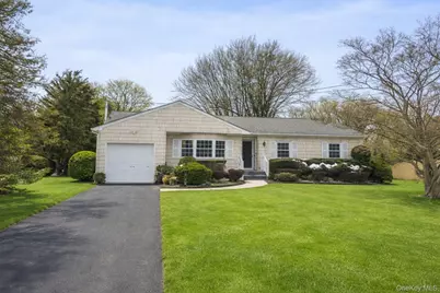 107 E Woodside Avenue, Patchogue, NY 11772 - Photo 1
