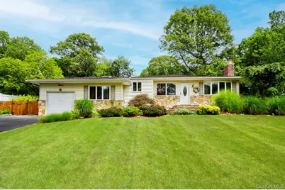 7 Bartel Place, South Huntington, NY 11746 - Photo 1