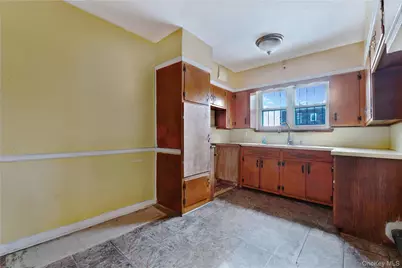 738 E 95th Streets, Brooklyn, NY 11236 - Photo 1
