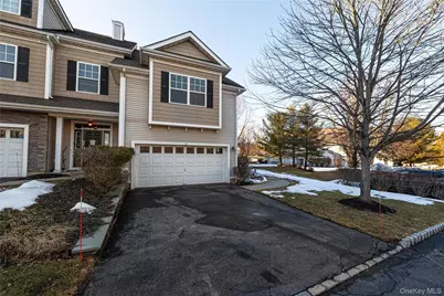 43 Putters Way, Middletown, NY 10940 - Photo 1