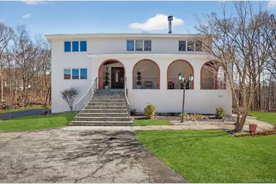 7 Fairgreen Court, Cortlandt Manor, NY 10567 - Photo 1