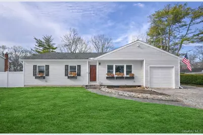 501 Johnson Avenue, Ronkonkoma, NY 11779 - Photo 1