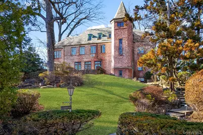 60 Wildwood Road, New Rochelle, NY 10804 - Photo 1