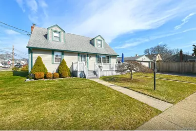 120 E Zoranne Drive, Farmingdale, NY 11735 - Photo 1