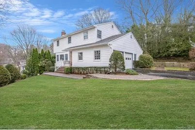 7 Spruce Court, Huntington, NY 11743 - Photo 1