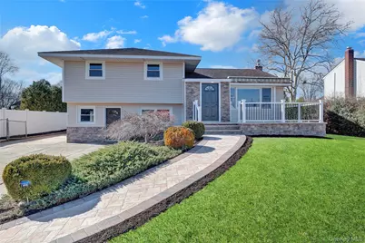 19 Gardenia Drive, Commack, NY 11725 - Photo 1