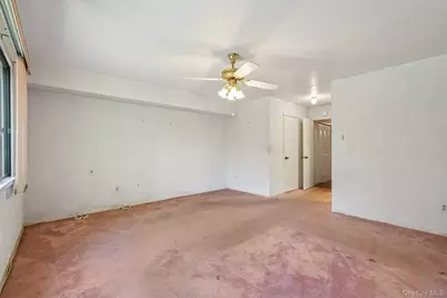 207 Martling Avenue, Tarrytown, NY 10591 - Photo 19