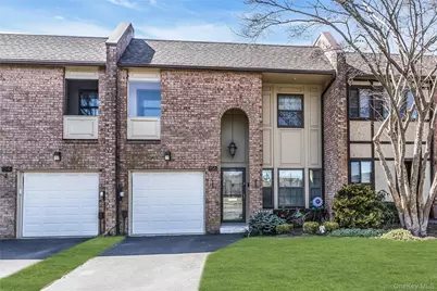 156 Southgate Circle, Massapequa Park, NY 11762 - Photo 1