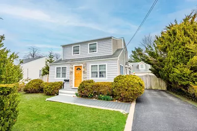 39 Bayview Avenue, Bayport, NY 11705 - Photo 1