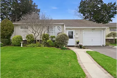 34 Jasmine Lane, Valley Stream, NY 11581 - Photo 1