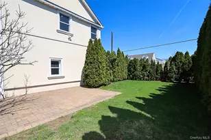 489 Emory Rd, Mineola, NY 11501 - Photo 23