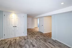 489 Emory Rd, Mineola, NY 11501 - Photo 19